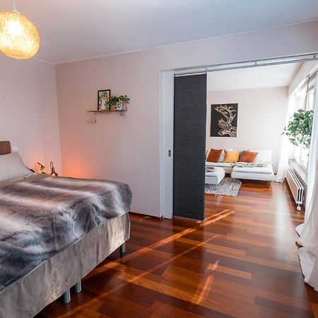 Апартаменты Nordic Gem Near Railway Station, Free Parking And Wifi Рованиеми Экстерьер фото