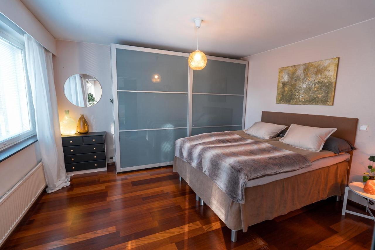 Апартаменты Nordic Gem Near Railway Station, Free Parking And Wifi Рованиеми Экстерьер фото